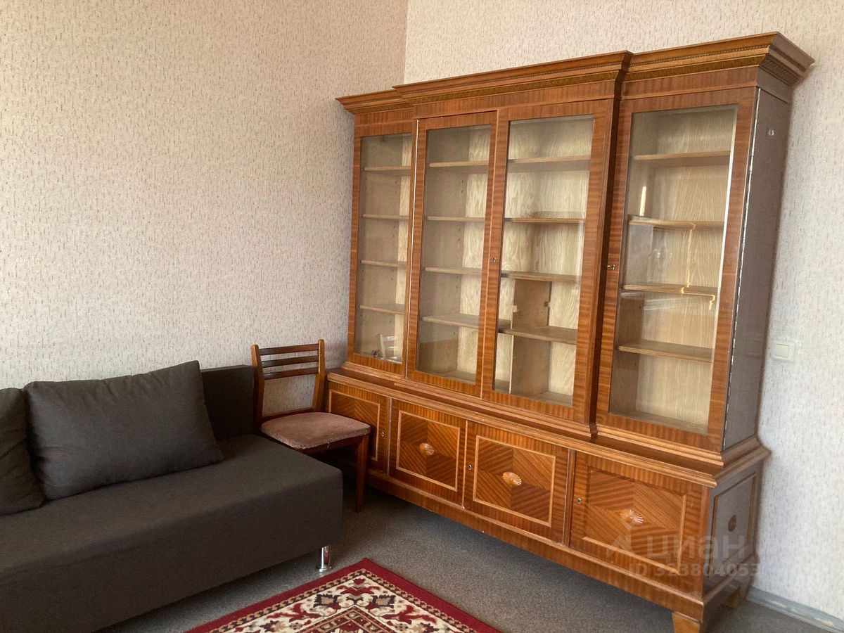 Аренда 2-комн квартиры на вторичном рынке Реутов, улица Октября, 18