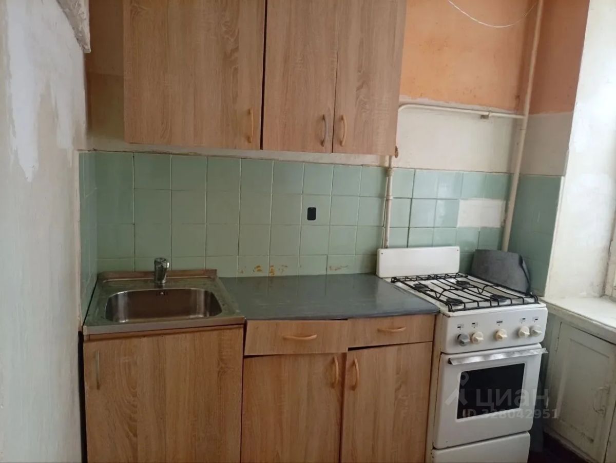 Продажа 1-комн квартиры на вторичном рынке Краснодонская улица, 25