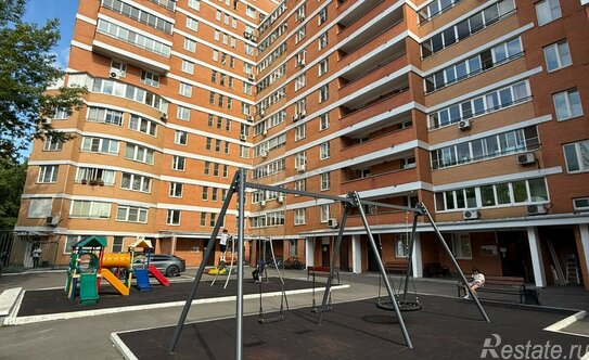 Продажа 4-комн квартиры на вторичном рынке Челябинская улица,  д. 13