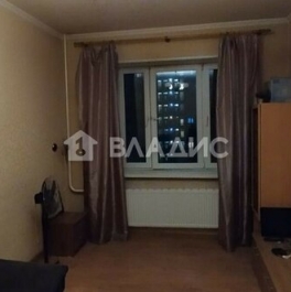 Продажа 1-комн квартиры на вторичном рынке Зенино, Вертолётная улица,  д. 16 к1