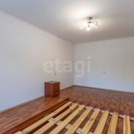 Продажа 2-комн квартиры на вторичном рынке улица Грибоедова