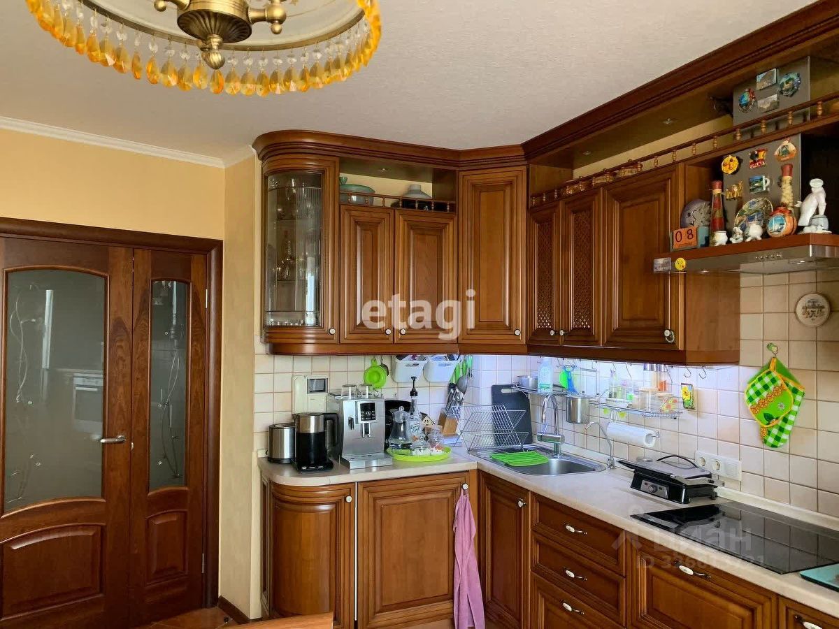 Продажа 3-комн квартиры на вторичном рынке Колпино, улица Анисимова, 5к7