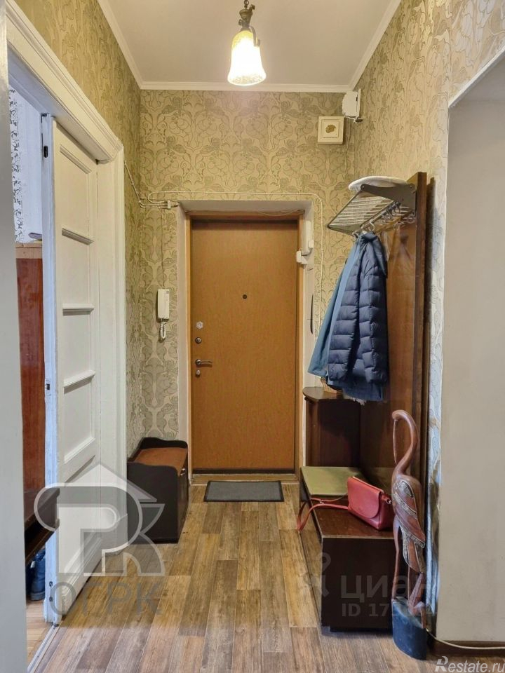 Продажа 3-комн квартиры на вторичном рынке улица Строителей,  д. 6 к5