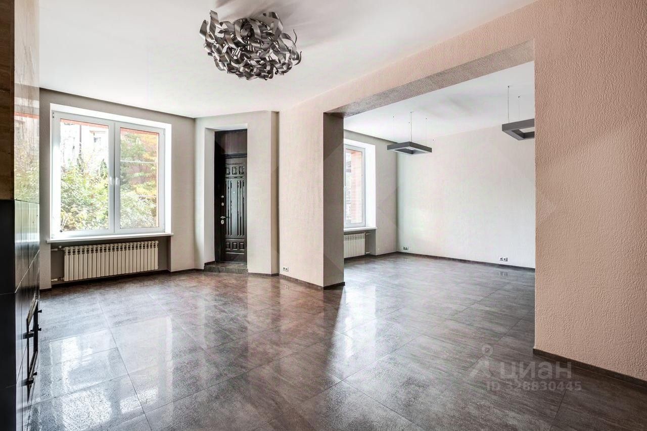 Продажа 6-комн квартиры на вторичном рынке Нежинская улица, 14К7
