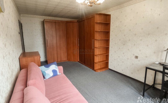 Продажа 1-комн квартиры на вторичном рынке Неманский пр-д,  д. 3