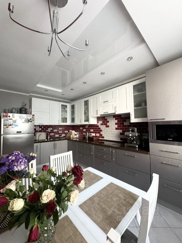 Продажа 3-комн квартиры на вторичном рынке набережная Реки Смоленки, 3к2