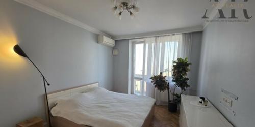 2-комн квартира Ленинский пр-кт,  д. 85