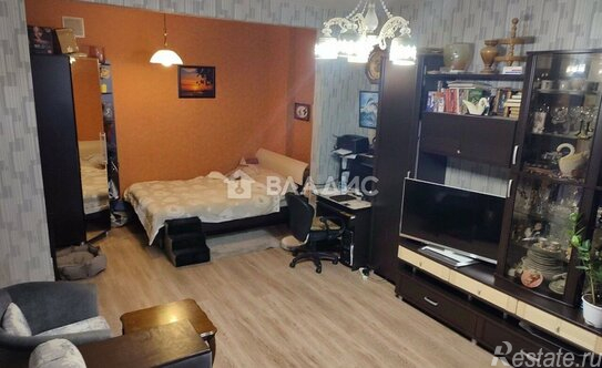 Продажа 1-комн квартиры на вторичном рынке улица Бажова,  д. 6