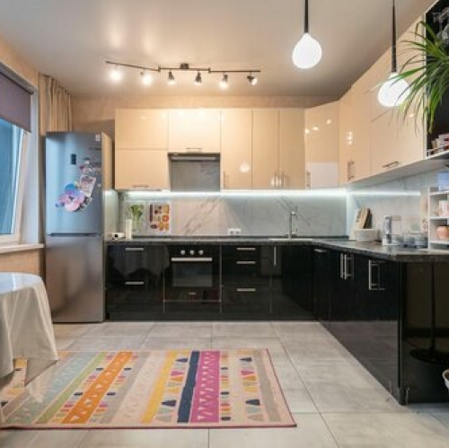 2-комн квартира проспект Будённого