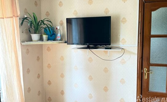Продажа 2-комн квартиры на вторичном рынке улица Михайлова,  д. 8