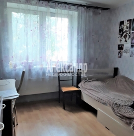 Продажа 4-комн квартиры на вторичном рынке Красное Село г., Красногородская ул. ,  д. 9,  к. 2