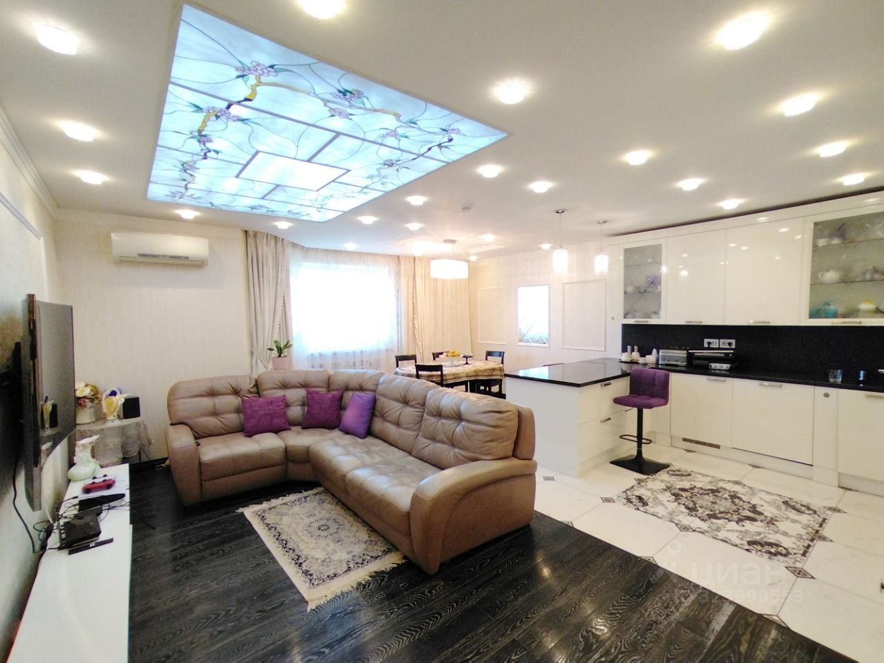 Продажа 4-комн квартиры на вторичном рынке Кронштадтский бульвар, 49к1