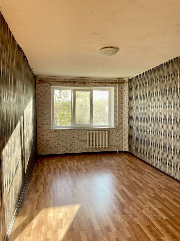 Продажа 3-комн квартиры на вторичном рынке Кингисепп, Крикковское шоссе, 5