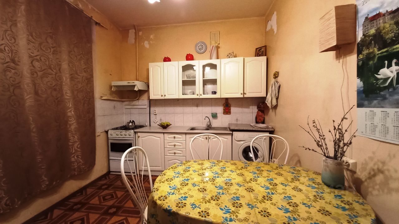 Продажа 2-комн квартиры на вторичном рынке Караванная улица, 24-26