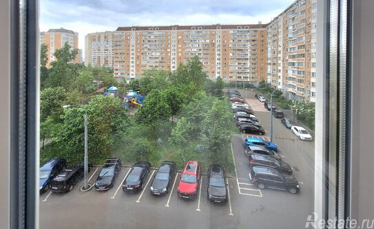 Продажа 2-комн квартиры на вторичном рынке Святоозёрская улица,  д. 14