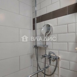 Продажа 2-комн квартиры на вторичном рынке улица Липовая Аллея,  д. 8