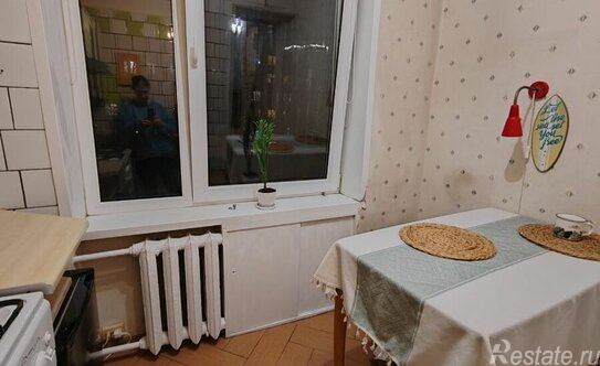 Продажа 2-комн квартиры на вторичном рынке Юрия Гагарина пр-кт,  д. 26,  к. 4