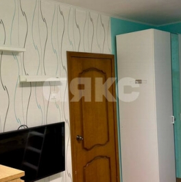 Продажа 1-комн квартиры на вторичном рынке Новокосинская улица,  д. 19