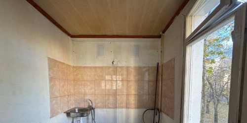 4-комн квартира Лени Голикова ул,  д. 21