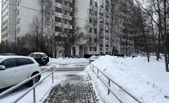 Продажа 3-комн квартиры на вторичном рынке улица Борисовские Пруды,  д. 16 к1