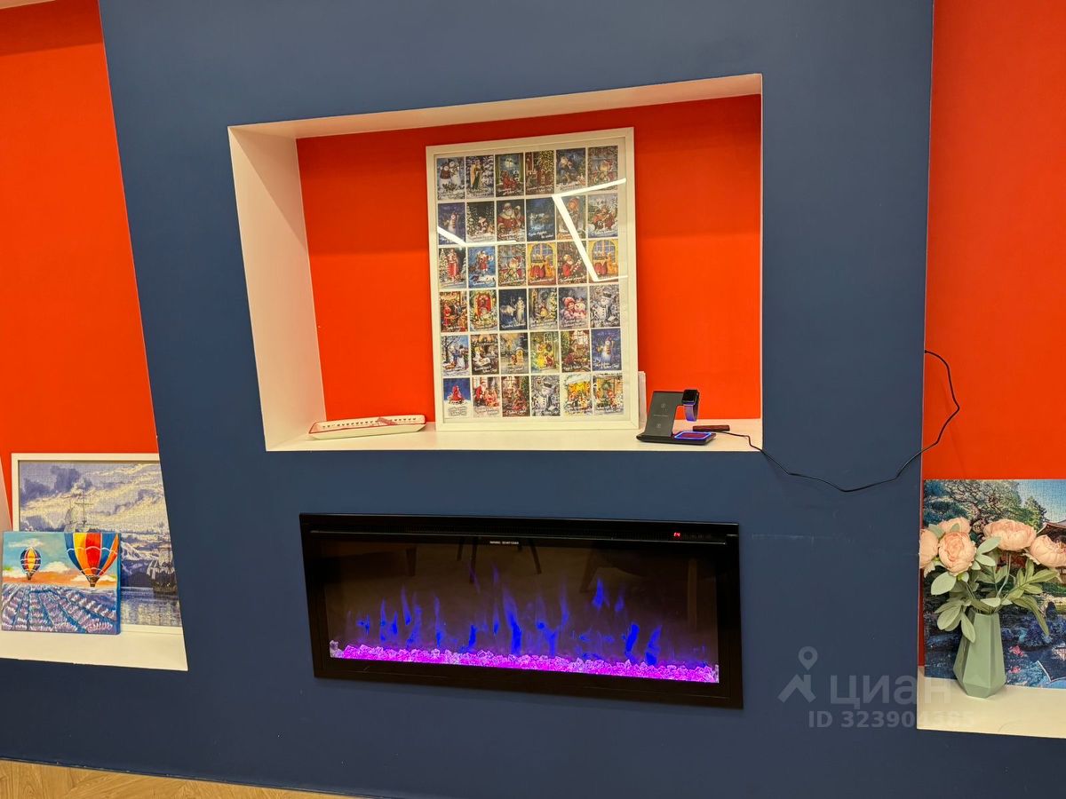 Продажа 3-комн квартиры на вторичном рынке Колпино, улица Металлургов, 4