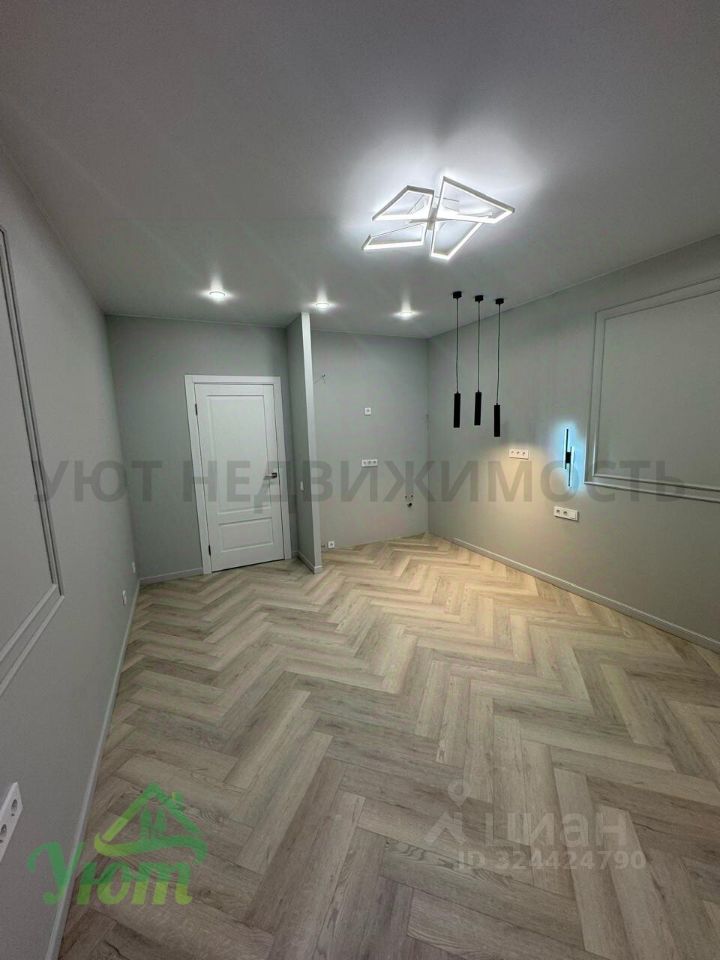 Продажа студии с. Домодедово, улица Современников,  д. 8