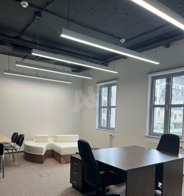 Аренда торгового помещения 1й Казачий пер