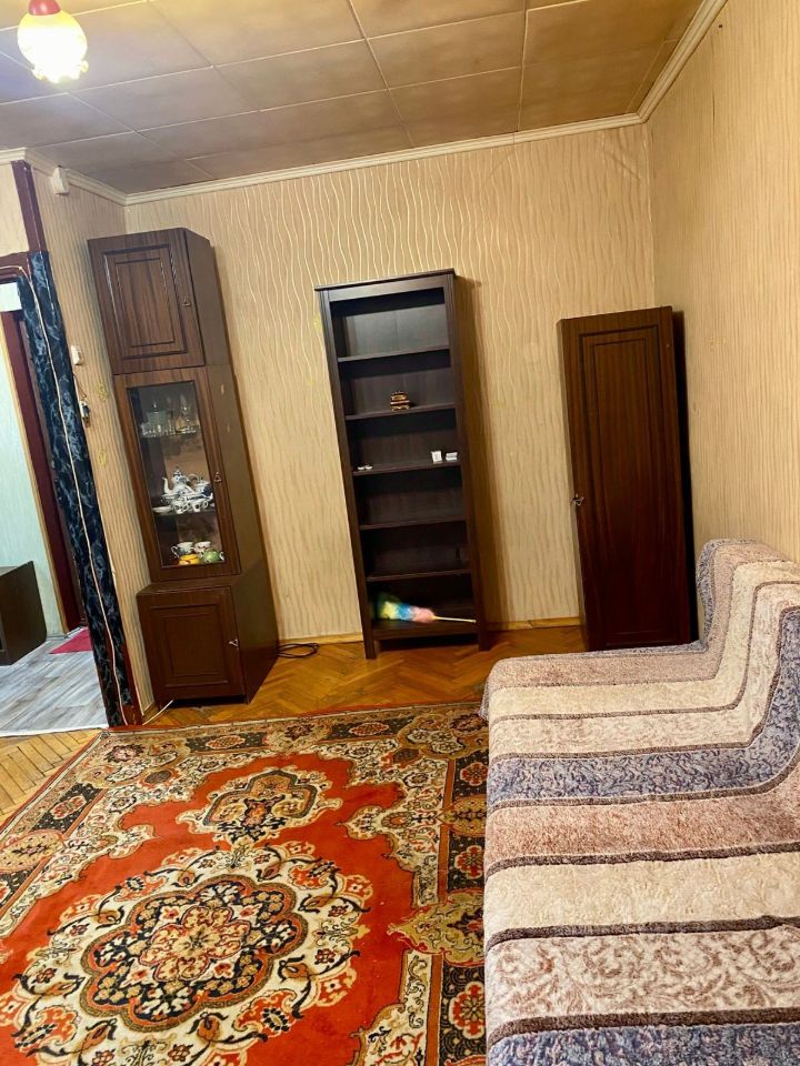 Продажа 1-комн квартиры на вторичном рынке Есенинский бульвар, 9К5