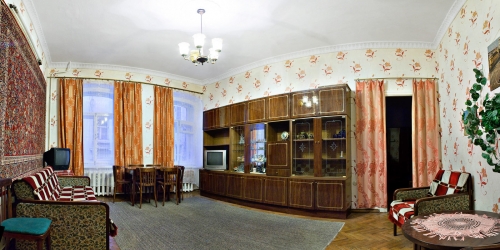 3-комн квартира угол между Солдатский пер и Восстания ул,  д. 1