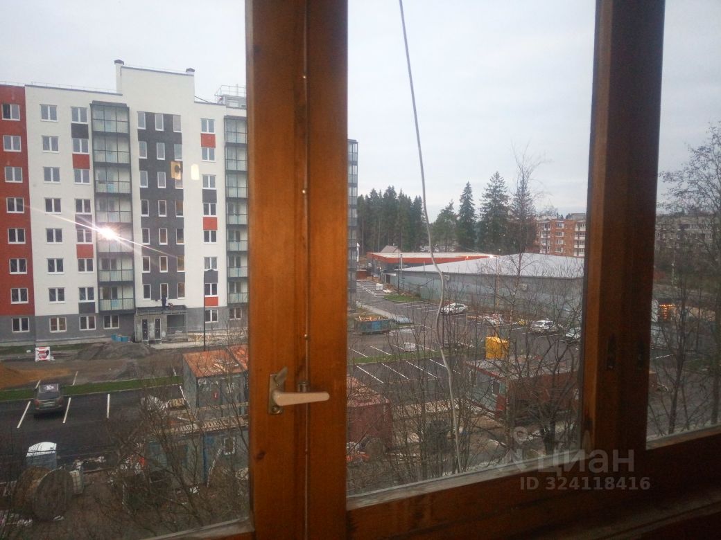 Аренда 1-комн квартиры на вторичном рынке Рощино пгт, улица Садовая, 5