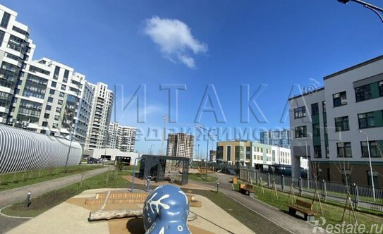 Продажа 2-комн квартиры на вторичном рынке Маршала Захарова ул,  д. 8