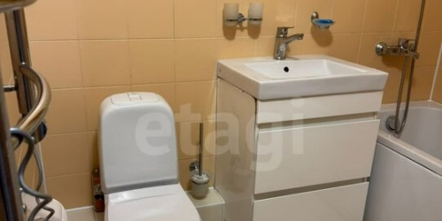 2-комн квартира ул Оптиков,  д. 34,  к. 1