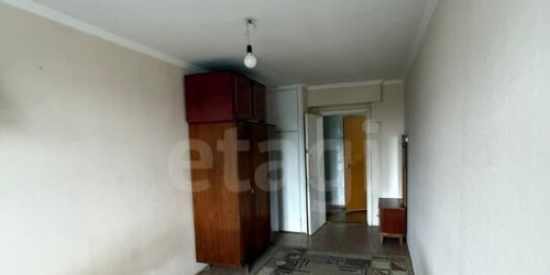 3-комн квартира Камчатская улица,  д. 2