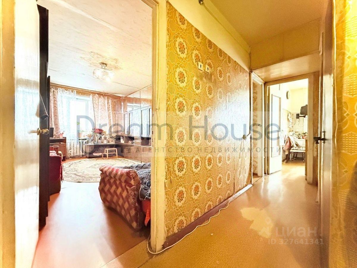 Продажа 2-комн квартиры на вторичном рынке Балашиха, Советская улица, 13А