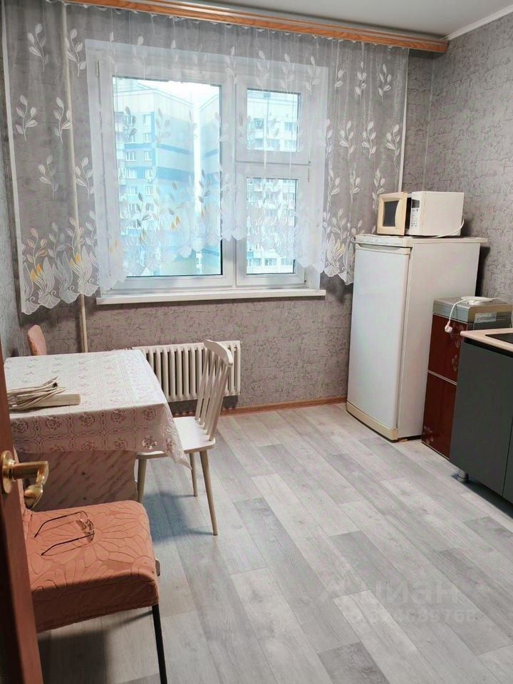 Аренда 2-комн квартиры на вторичном рынке проспект Нововатутинский, 8