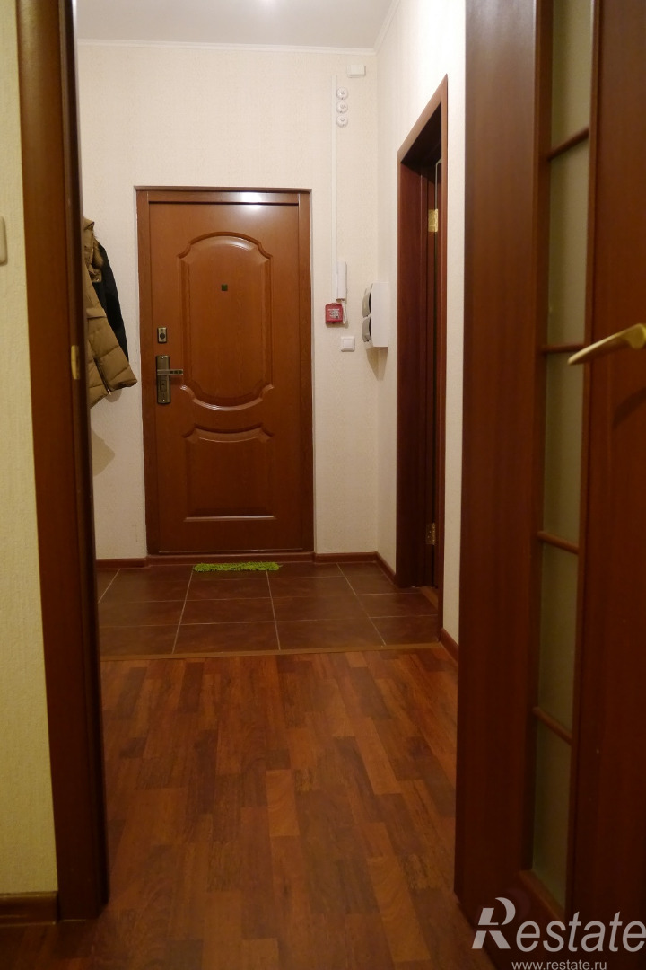 Продажа 1-комн квартиры на вторичном рынке Домодедово г, Западный мкр ,  д. 17,  к. 1