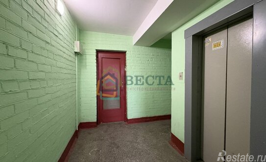 Продажа 2-комн квартиры на вторичном рынке Ветеранов пр-кт,  д. 13