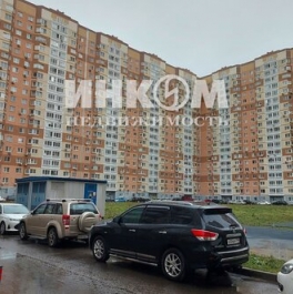 Продажа 4-комн квартиры на вторичном рынке Левобережная улица,  д. 4 к7