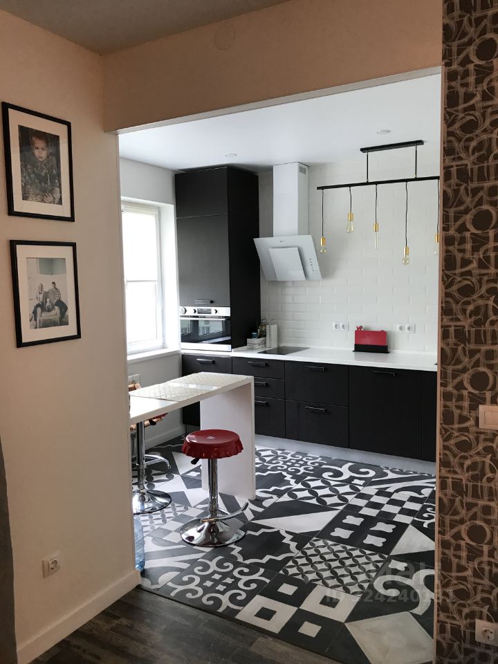 Продажа 3-комн квартиры на вторичном рынке Микрорайон Западный остров, д. Бузланово,  д. к1