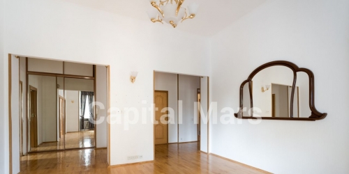 3-комн квартира площадь Борьбы,  д. 13