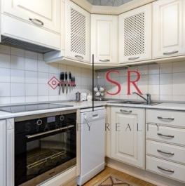 Аренда 2-комн квартиры на вторичном рынке Морской пр-кт,  д. 15