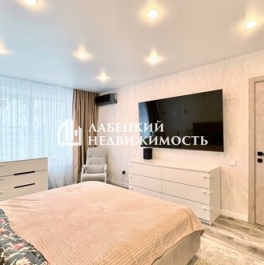 Продажа 2-комн квартиры на вторичном рынке Кондратьевский пр-кт,  д. 83 к2