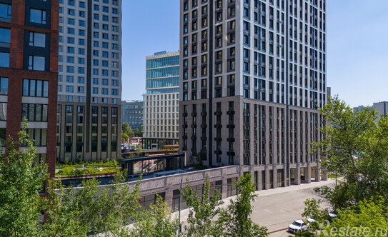 Продажа 2-комн квартиры на вторичном рынке улица Архитектора Власова,  д. 71 к2