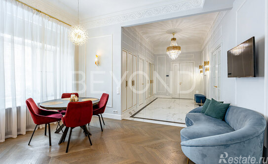 Продажа 5-комн квартиры на вторичном рынке Каменноостровский пр-кт,  д. 73-75