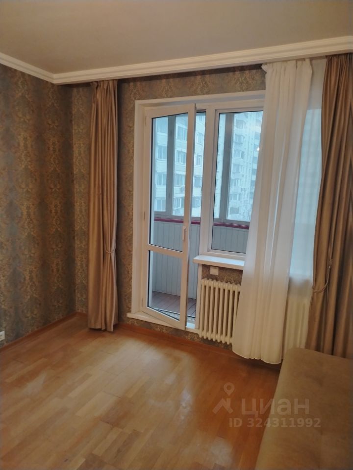 Продажа 1-комн квартиры на вторичном рынке Тайнинская улица, 17К1