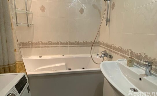 Продажа 3-комн квартиры на вторичном рынке Варшавское ш,  д. 144 к2