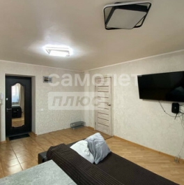 Продажа 1-комн квартиры на вторичном рынке Западный, ул Лунная,  д. 5,  к. 1