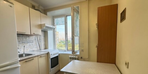 2-комн квартира улица Багрицкого,  д. 22