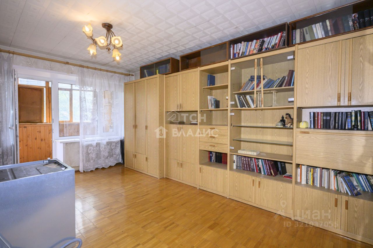 Продажа 2-комн квартиры на вторичном рынке Пушкино, улица Льва Толстого, 23