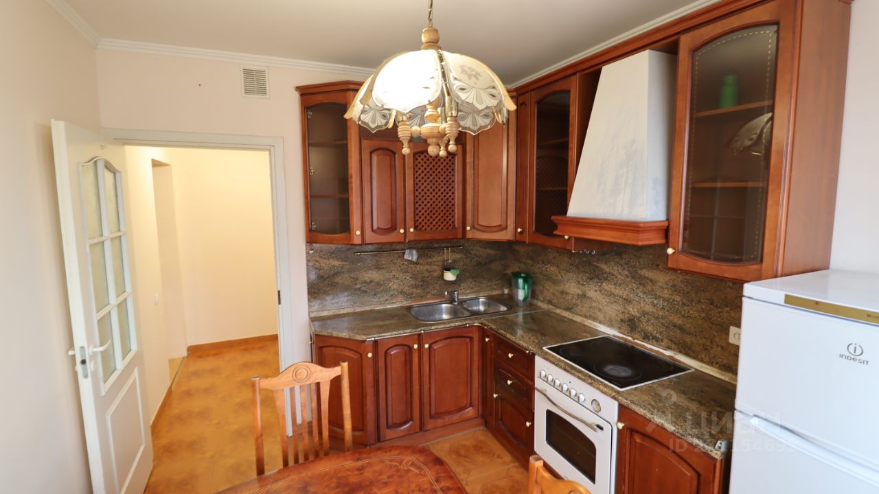 Аренда 2-комн квартиры на вторичном рынке улица Маршала Тухачевского, 35к1